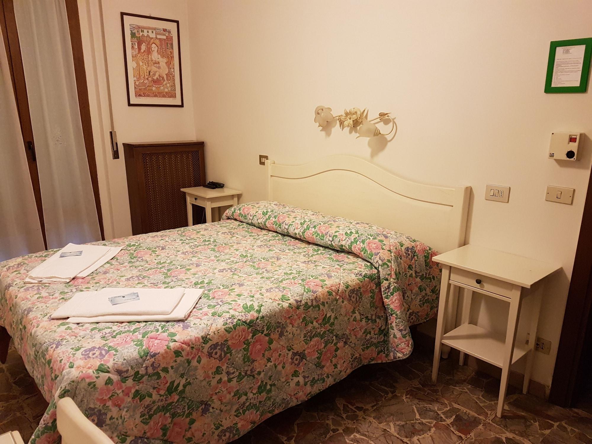 Albergo Sonia Florencia Exterior foto